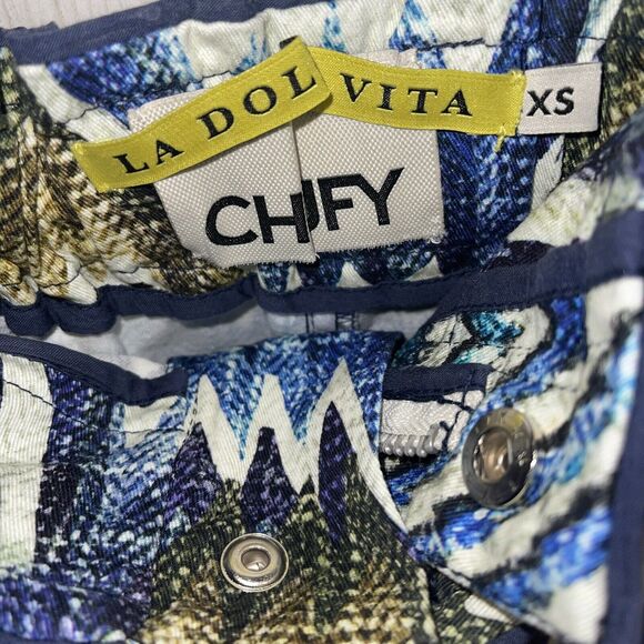 Chufy Nino High-Waisted Belted Chevron Paperbag Shorts Calvi Blue XS - Picture 13 of 13